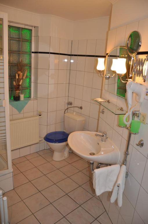 Hotel-Cafe Kampe نوردرستيدت الغرفة الصورة